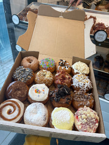 Davinci's Donuts Giveaway!